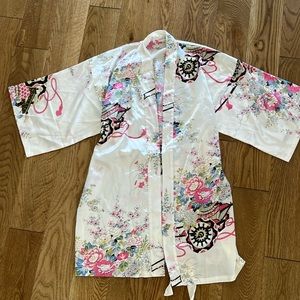 Women’s 100% Polyester Asian Kimono Style Floral Robe